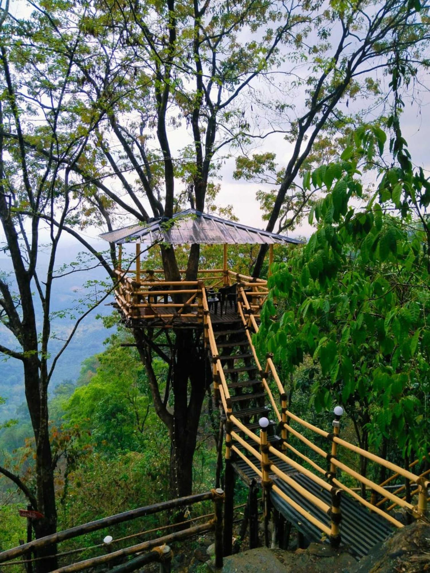 Sunset Valley Kerala Pool Resort - Serene Natural Forest Cottage Stay In Idukki With Sunrise & Sunset Panoramas, Natural Streams & Tranquil Summer Evenings Pīrmed Exteriör bild