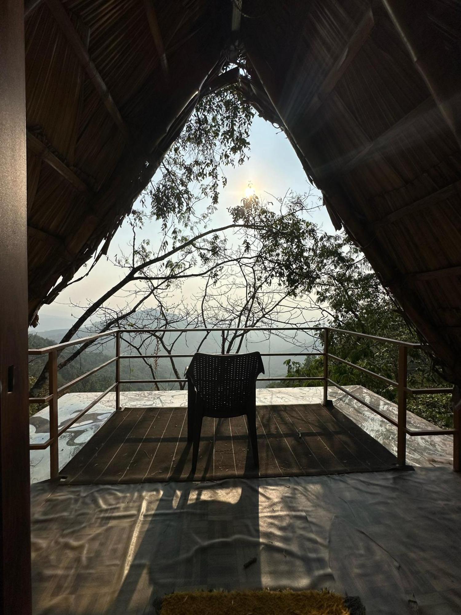 Sunset Valley Kerala Pool Resort - Serene Natural Forest Cottage Stay In Idukki With Sunrise & Sunset Panoramas, Natural Streams & Tranquil Summer Evenings Pīrmed Exteriör bild