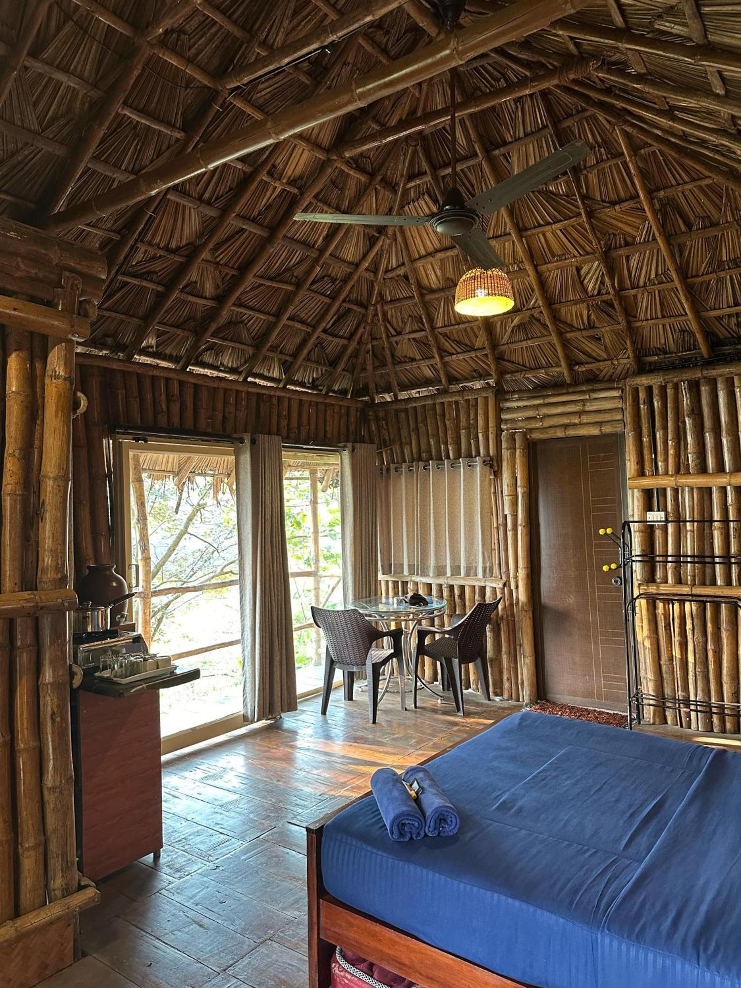 Sunset Valley Kerala Pool Resort - Serene Natural Forest Cottage Stay In Idukki With Sunrise & Sunset Panoramas, Natural Streams & Tranquil Summer Evenings Pīrmed Exteriör bild